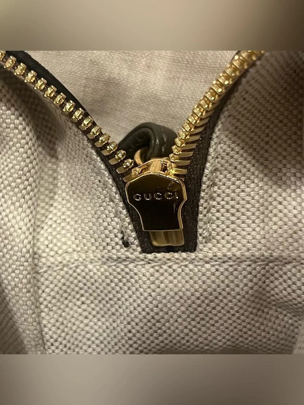 Gucci $2300 Blondie Quilted Crossbody Camera Bag 742360